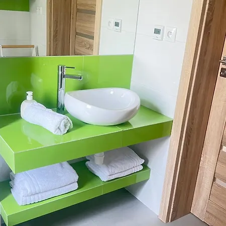 Bieszczadzki Raj Komfortowe Domy Nad Samym Jeziorem Z Sauna I Basenem Letnim Olchowiec Exterior foto